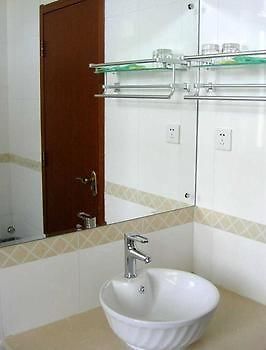 Juranzhijia Business Hotel Цзинань Экстерьер фото